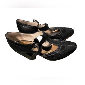 John Fluevog Sigourney Black Leather Heels